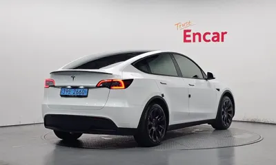 Tesla Model Y 2023, 27408 км, за 27438.62 USD