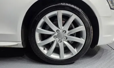 Audi A4 2015, 86939 км, за 5946.48 USD