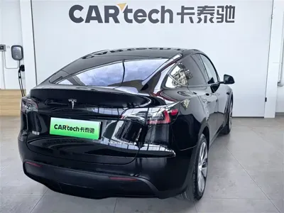 Tesla Model Y 2023, 40000 км, за 25573.37 USD