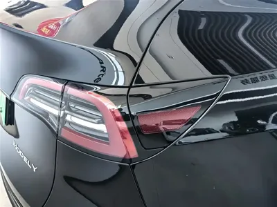 Tesla Model Y 2023, 40000 км, за 25573.37 USD - фото 6