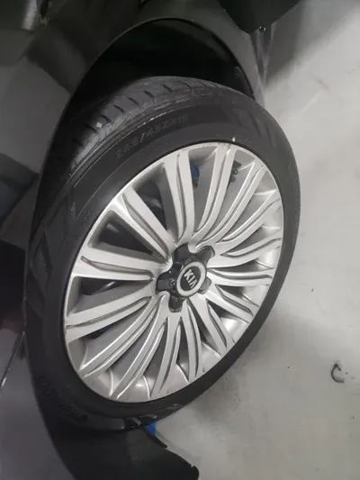 Kia K9 2014, 171876 км, за 6039.12 USD