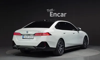 BMW 5-Series 2025, 4775 км, за 45478.61 USD
