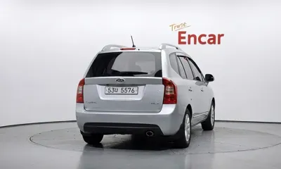 Kia Carens 2011, 153453 км, за 2100.56 USD