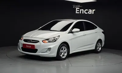 Hyundai Accent · 2012 год