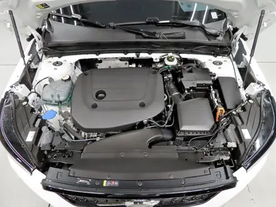 Volvo XC40 2026, 549 км, за 29315.98 USD - фото 6