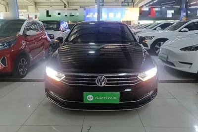 Volkswagen Magotan 2018, 52699 км, за 13125 USD