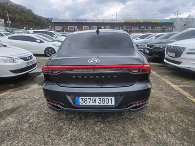 Hyundai Grandeur 2023, 80374 км, за 16280.14 USD