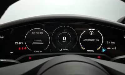 Porsche Taycan 2021, 31439 км, за 64329.79 USD - фото 8