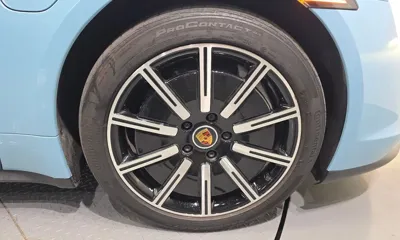 Porsche Taycan 2021, 31439 км, за 64329.79 USD - фото 21