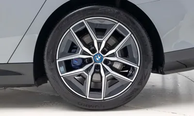 BMW i5 2024, 52316 км, за 39617.52 USD