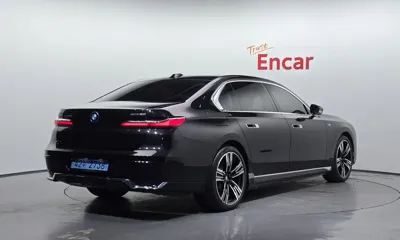 BMW i7 2025, 39380 км, за 90352.95 USD - фото 2
