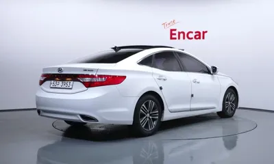 Hyundai Grandeur 2013, 167638 км, за 3413.42 USD