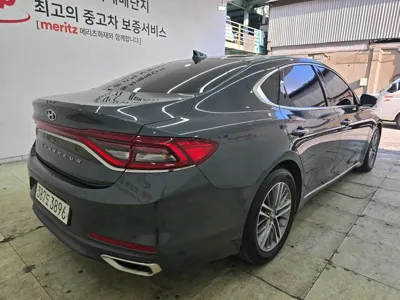 Hyundai Grandeur 2019, 154148 км, за 8334.96 USD