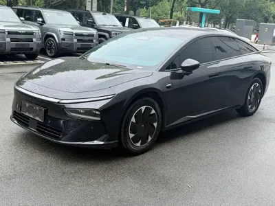 Xpeng P7+ 2025, 15000 км, за 13463.54 USD