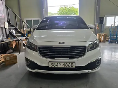 Kia Canival 2018, 183218 км, за 6175.65 USD