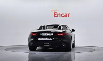 Jaguar F-Type 2023, 1343 км, за 45884.21 USD
