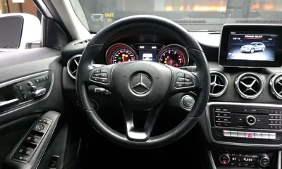 Mercedes-Benz GLA-Class 2019, 82112 км, за 10241.16 USD - фото 13