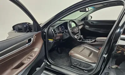 Hyundai Grandeur 2019, 142618 км, за 9518.18 USD - фото 10