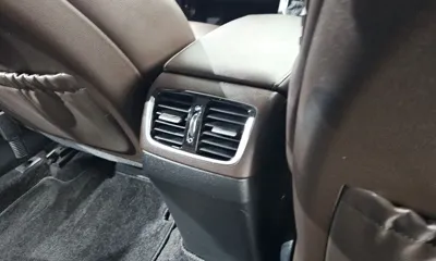 Hyundai Grandeur 2019, 142618 км, за 9518.18 USD - фото 31