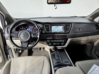 Kia Canival 2015, 228957 км, за 3113.83 USD