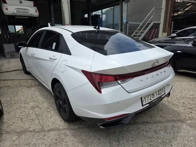 Hyundai Avante 2023, 131374 км, за 9094.45 USD