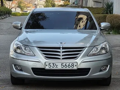 Hyundai Genesis 2009, 80100 км, за 3120.33 USD