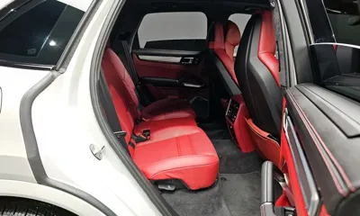 Porsche Cayenne 2023, 17943 км, за 101320.24 USD - фото 12