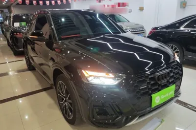 Audi Q5L 2025, 26000 км, за 38411 USD