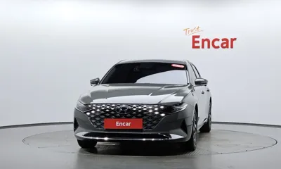 Hyundai Grandeur 2022, 56244 км, за 16256.84 USD