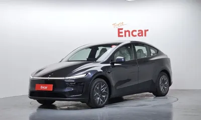 Tesla Model Y · 2026 год