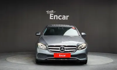 Mercedes-Benz E-Class 2017, 39553 км, за 18720.43 USD