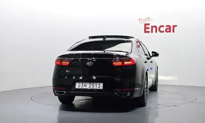 Kia K7 2019, 119323 км, за 8385.88 USD