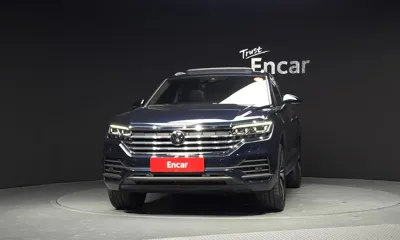 Volkswagen Touareg 2023, 29723 км, за 34724.96 USD