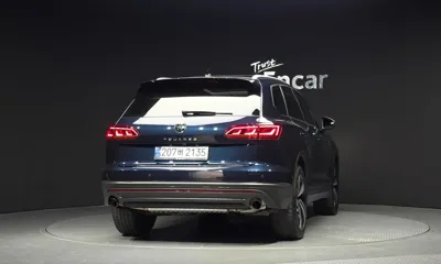 Volkswagen Touareg 2023, 29723 км, за 34724.96 USD