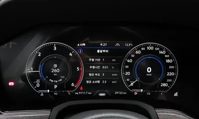 Volkswagen Touareg 2023, 29723 км, за 34724.96 USD - фото 8