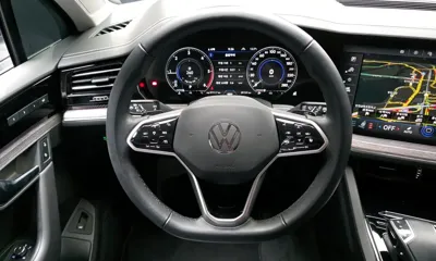 Volkswagen Touareg 2023, 29723 км, за 34724.96 USD - фото 13