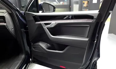Volkswagen Touareg 2023, 29723 км, за 34724.96 USD - фото 24