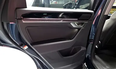 Volkswagen Touareg 2023, 29723 км, за 34724.96 USD - фото 25
