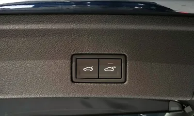 Volkswagen Touareg 2023, 29723 км, за 34724.96 USD - фото 28