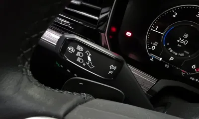 Volkswagen Touareg 2023, 29723 км, за 34724.96 USD - фото 29