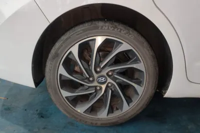 Hyundai Elantra (6th Generation 2019, 105700 км, за 7167 USD - фото 11