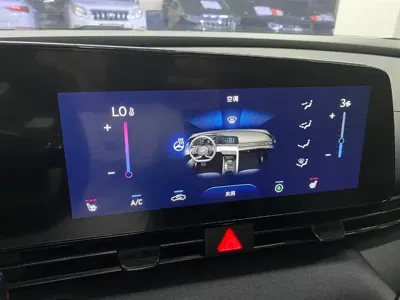 Hyundai Elantra 2022, 18000 км, за 14390.54 USD - фото 9
