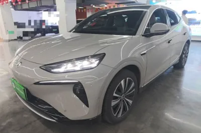 Denza N7 · 2024 год