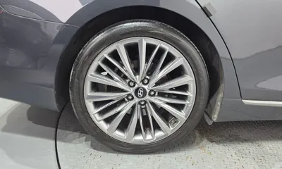 Hyundai Grandeur 2018, 194629 км, за 7344.53 USD