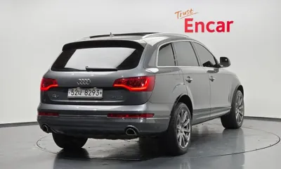 Audi Q7 2015, 182220 км, за 8458.68 USD
