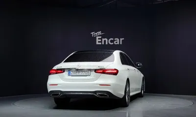 Mercedes-Benz E-Class 2022, 73236 км, за 22745.88 USD - фото 4