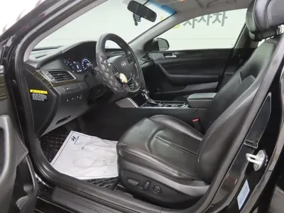 Hyundai Sonata 2017, 188710 км, за 4325.85 USD