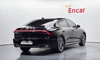 Hyundai Grandeur 2021, 104709 км, за 8861.76 USD