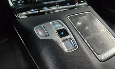 Hyundai Grandeur 2021, 104709 км, за 8861.76 USD - фото 9