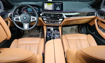 BMW 5-Series 2022, 47825 км, за 23908.81 USD - фото 7